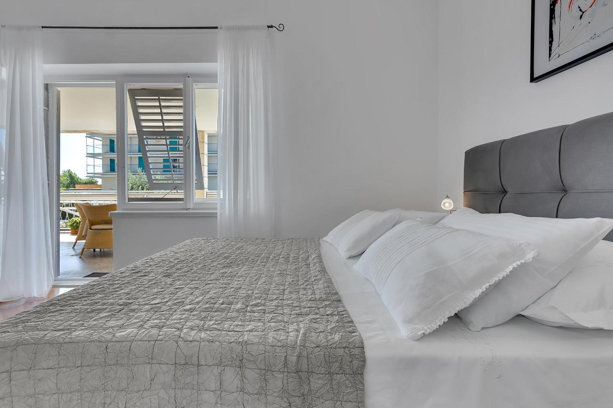 Pegasus Apartments & Rooms Makarska Bagian luar foto