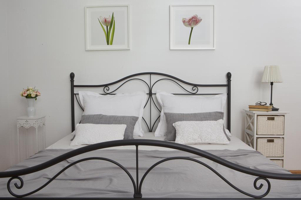 Pegasus Apartments & Rooms Makarska Bagian luar foto
